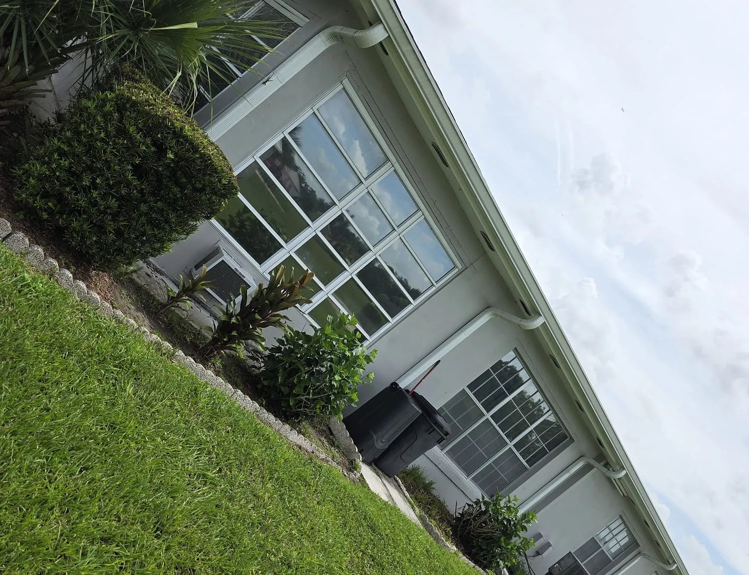 2 bed, 1127 sqft, $1,790 — Photo 3