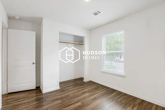 518 S Knob St #B — Photo 11