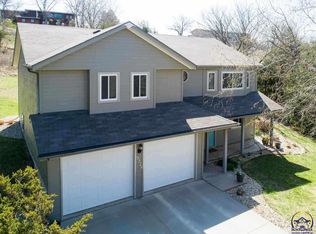 5324 Thompson Rd, Manhattan, KS 66503