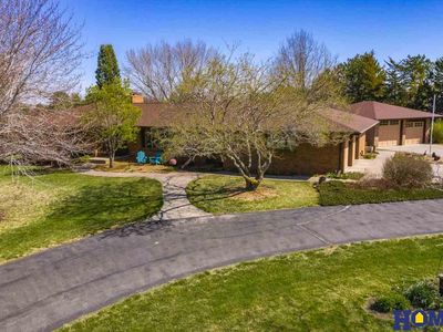 2000 W Foothills Rd, Lincoln, NE, 68523