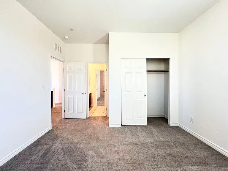 925 Bayberry Ridge St — Photo 19