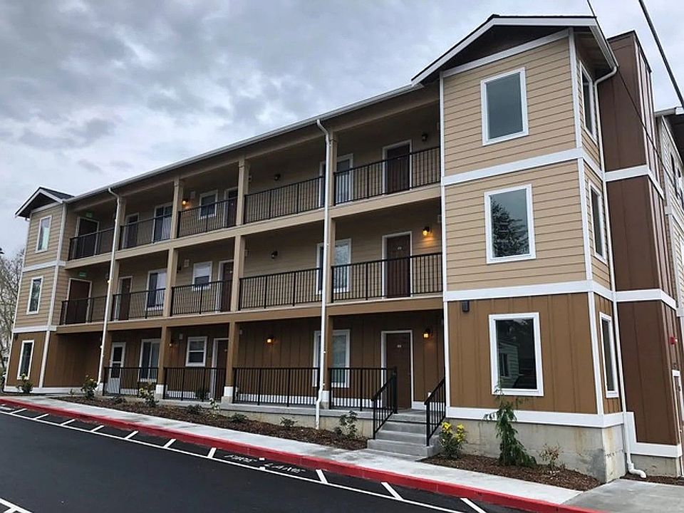 1st image of 5722 Vista Dr #303