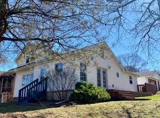 2 E Illinois St, Lemont, IL 60439