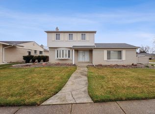 25500 Rusty St, Taylor, MI 48180