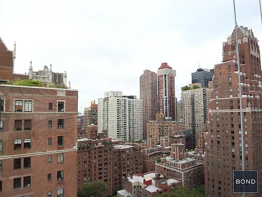 Rented by Bond New York | media 4