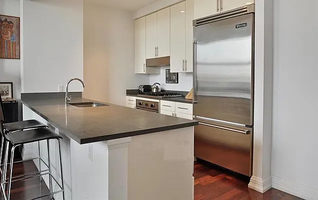 Rented by Compass | media 24