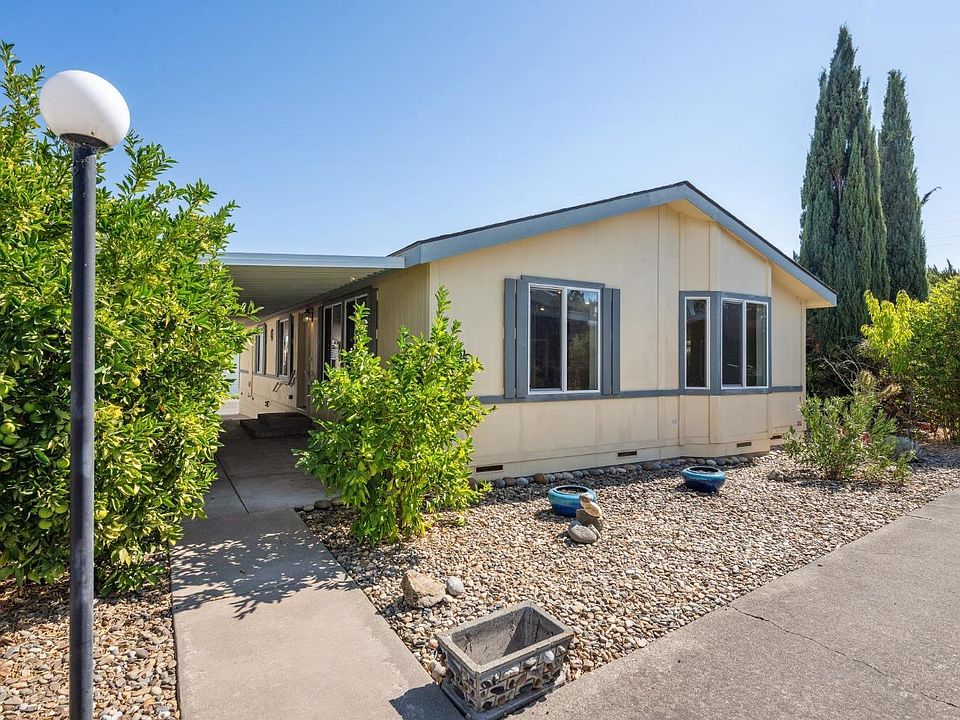 1st image of 34 Mazatlan Drive