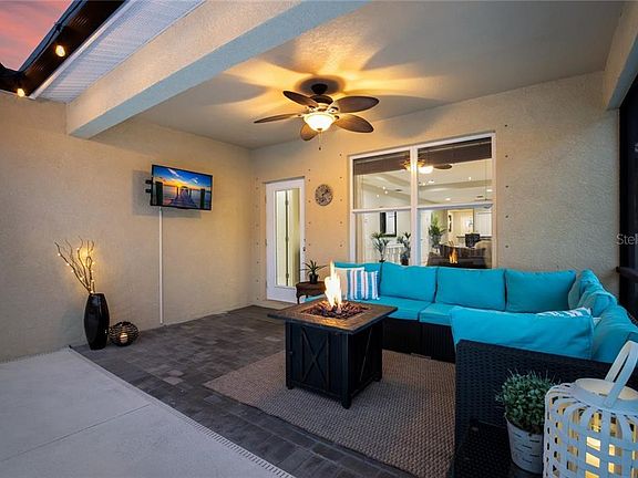 2nd image of 11956 Forest Park Cir