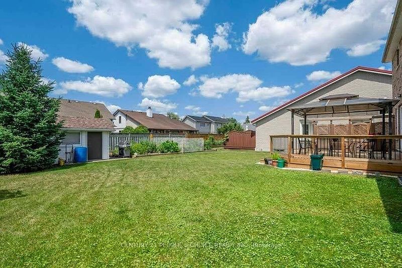 Kitchener House for rent - 2 Bedrooms — photo 15