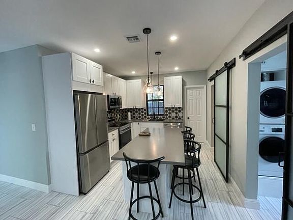 4th image of 511 6th Ave N