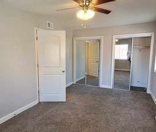 5th image of 3710 Wyandotte St APT 3