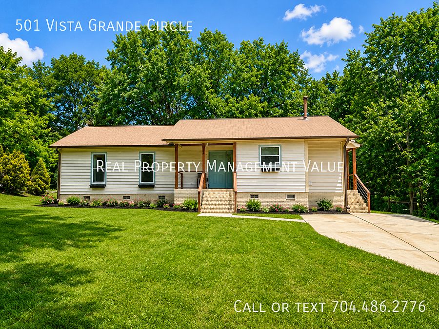 1st image of 501 Vista Grande Cir