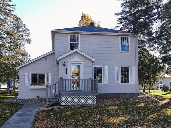 307 S 8th St, Olivia, MN 56277