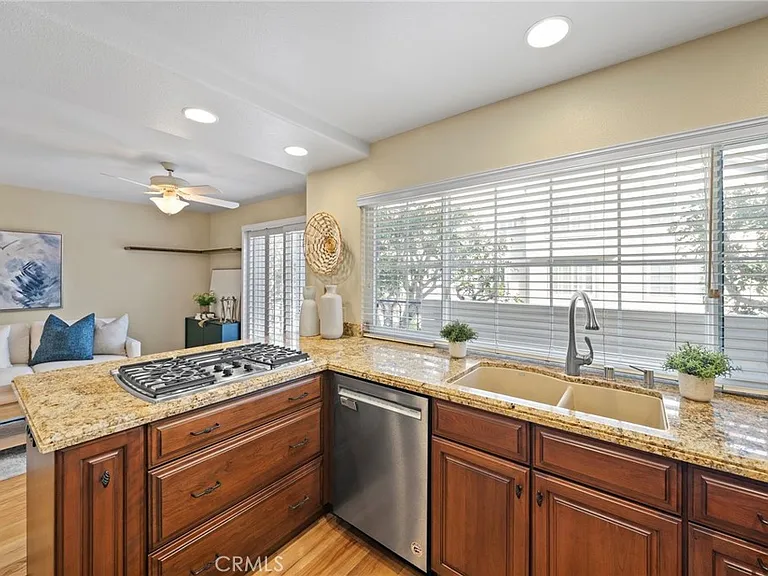 19281 Meadowood Cir — Photo 18