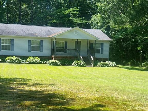 3rd image of 150 Fayes Cir