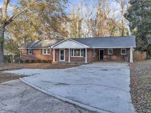 2nd image of 502 Hunts Bridge Rd