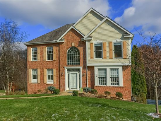 710 Russett Meadow Ct, Cranberry Township, PA 16066