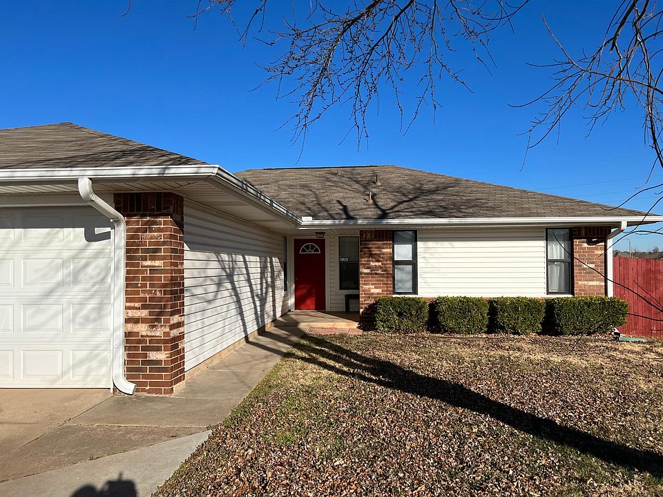 1st image of 608 Cottonwood Dr