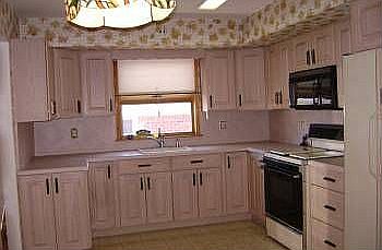 3rd image of 296 Lathrop Ave
