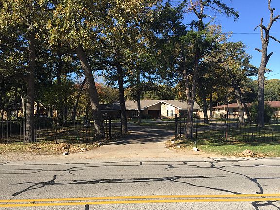 4th image of 1105 N Irving Heights Dr