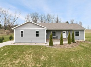 1663 Cardinal Ln, Traverse City, MI 49696