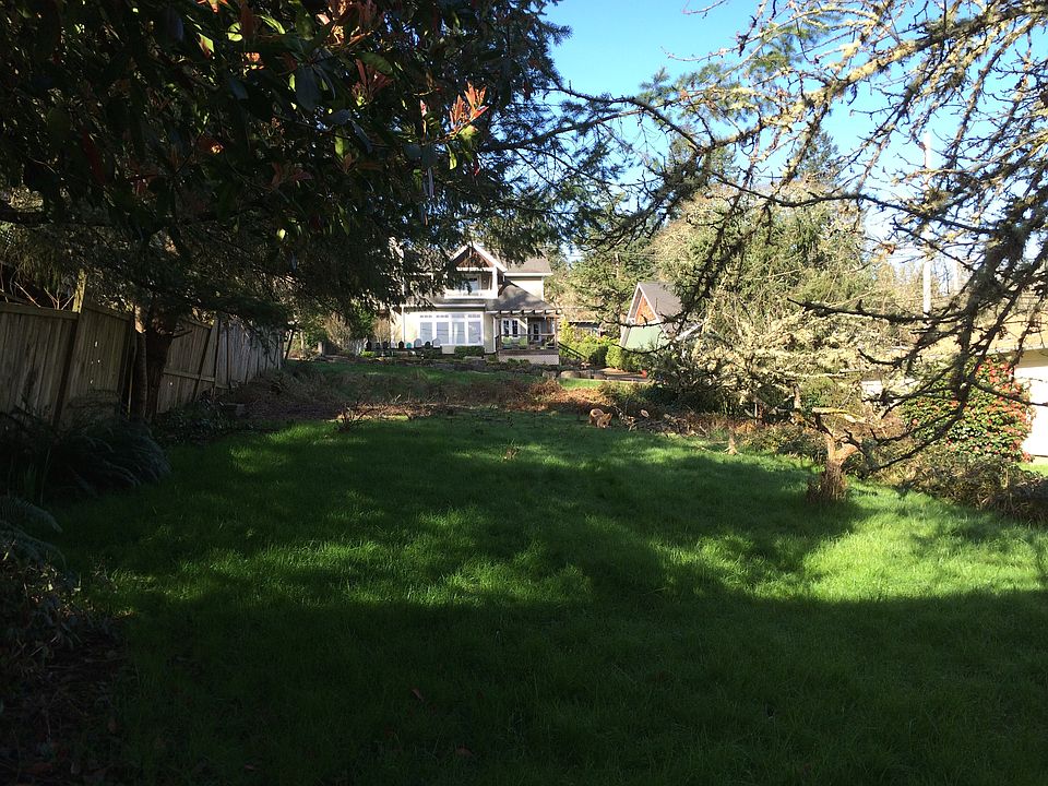 2nd image of 3323 Arden Place