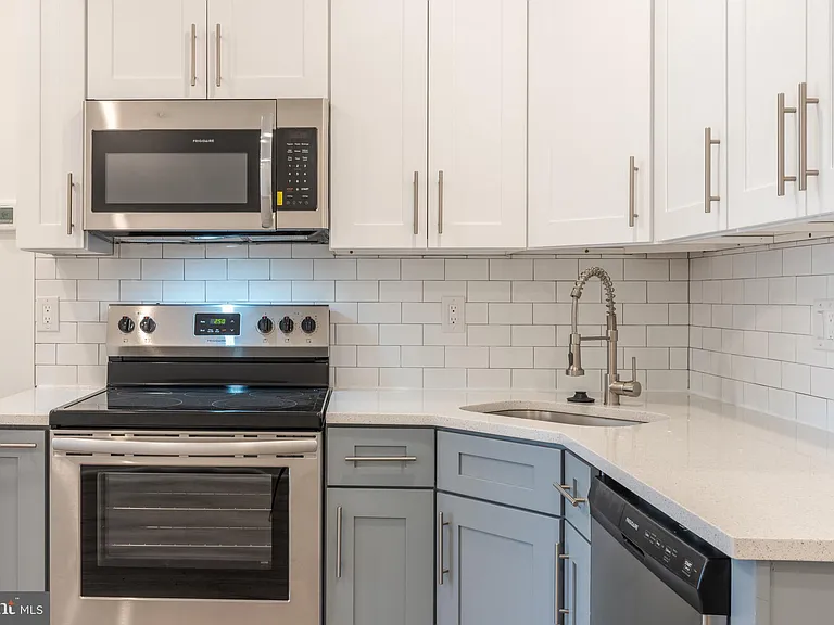 1423 N 8th St #3 — Photo 9