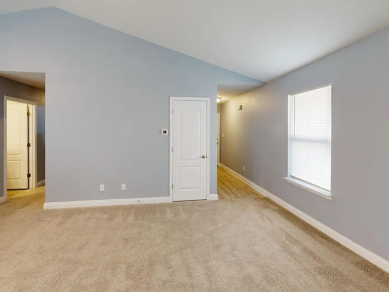 5184 Regalo Dr — Photo 2