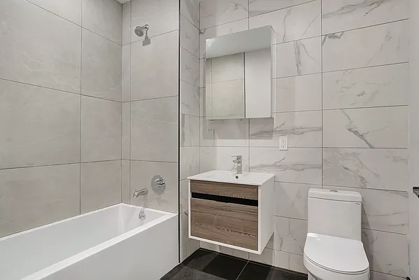 Rented by EXR | media 7