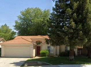 376 Claremont Ave, Sanger, CA 93657