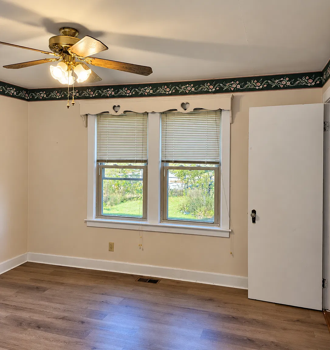 2 bed, 971 sqft, $2,195 — Photo 2