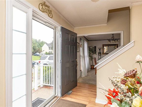 4th image of 924 Poplar Cove Way