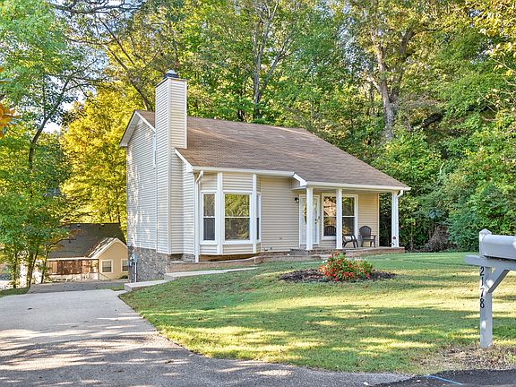 3rd image of 2178 Ladd Dr