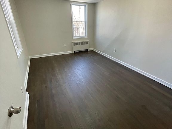 2nd image of 103 Chancellor Ave #B47b
