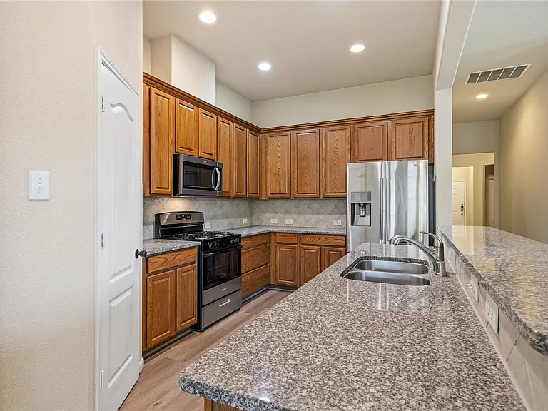 39 Butternut Grove Pl — Photo 4