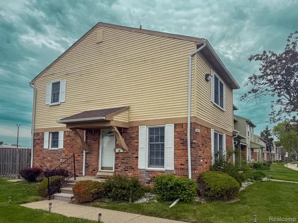 36721 Park Place Dr, Sterling Heights, MI 48310