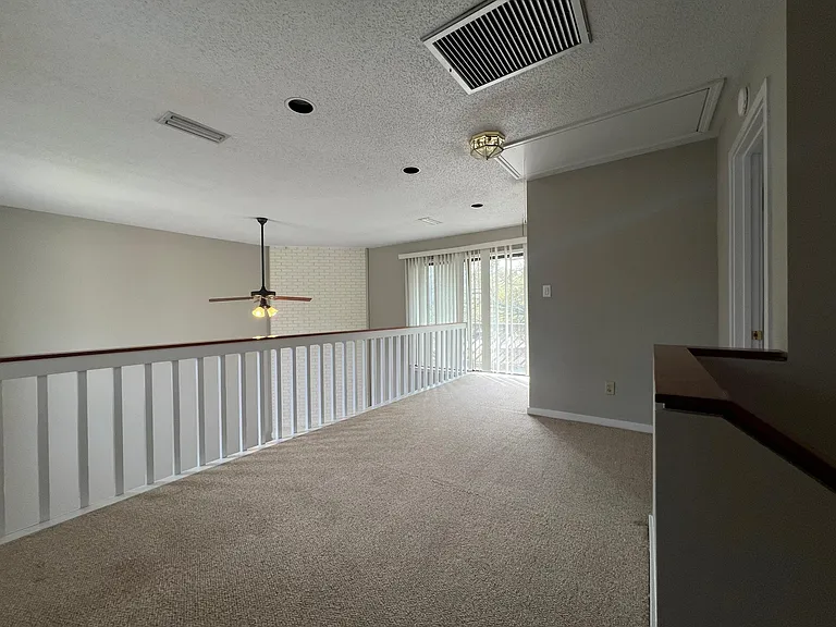 214 Westbrooke Dr — Photo 10