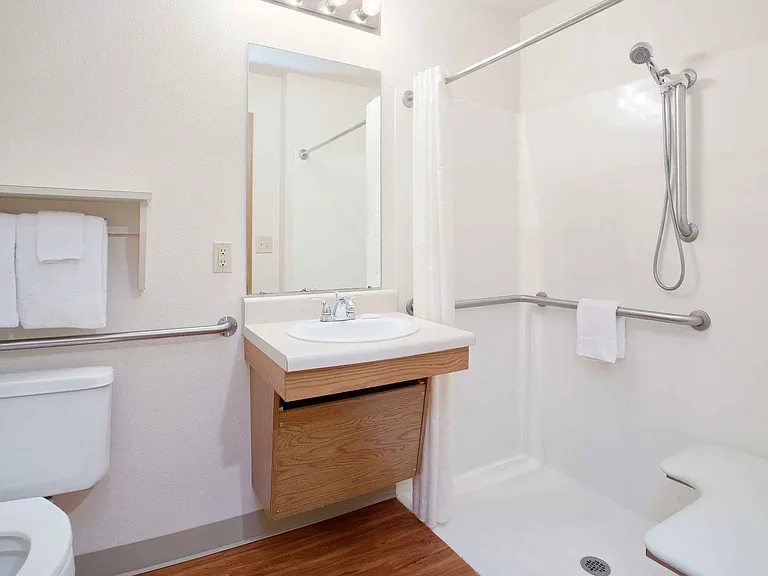 Studio Suite - 1 Full Bed