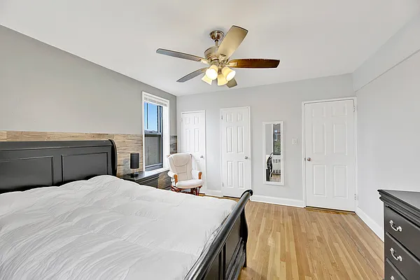 Sold by REMAX Elite | media 11