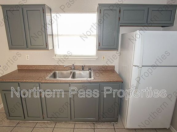 4th image of 216 S Schutz Dr Unit 6