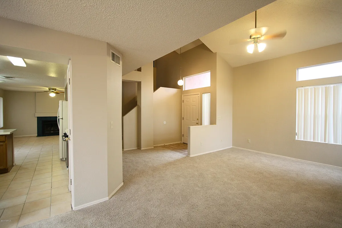 Building Photo - 3642 W Pony Trl
