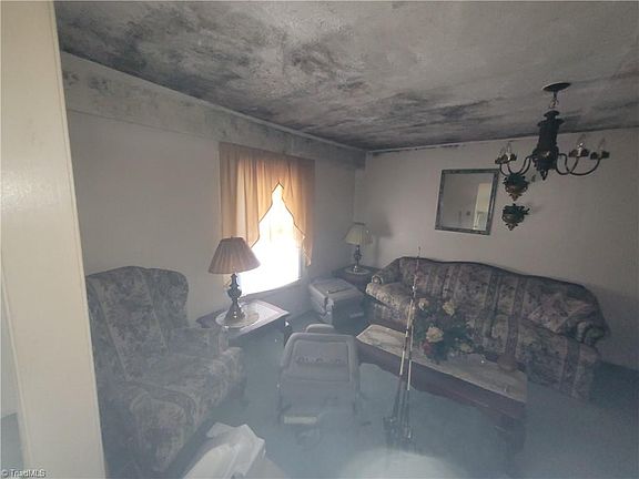 4th image of 1228 Irving Ave