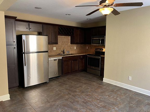 3rd image of 15428 NW 124th St