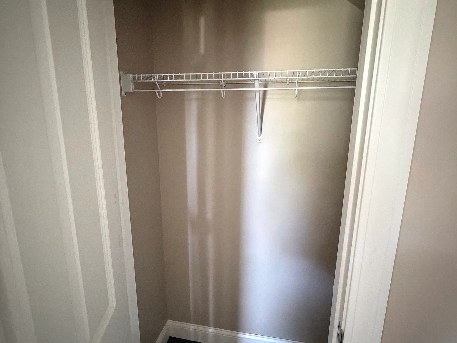 1 bed, 715 sqft, $1,065 — Photo 3