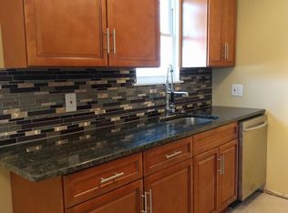 9459 Woodbridge Rd, Philadelphia, PA 19114