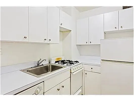 Rented by Douglas Elliman | media 13