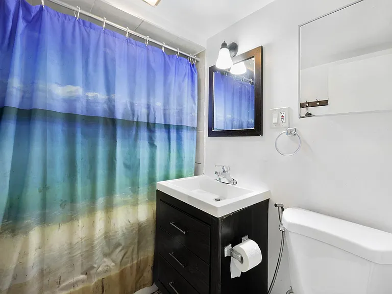 425 Manila Ave #1 — Photo 10