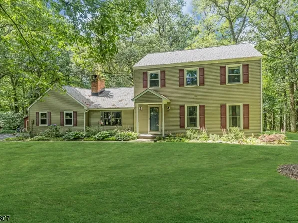 15 Whiteoak Ridge Rd, Lebanon Twp., NJ 08826