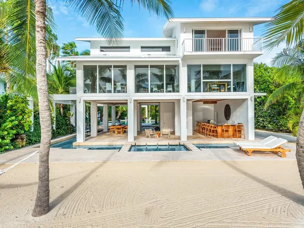 60 Ocean Front Dr, Key Largo, FL 33037