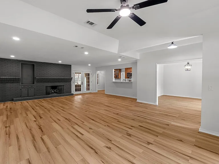 801 Lime Rock Dr — Photo 4